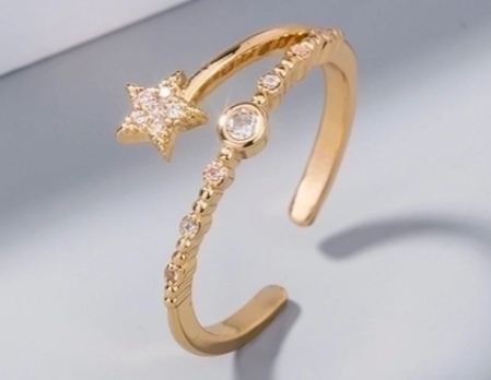 Wish Upon a Star Floating Gold Ring